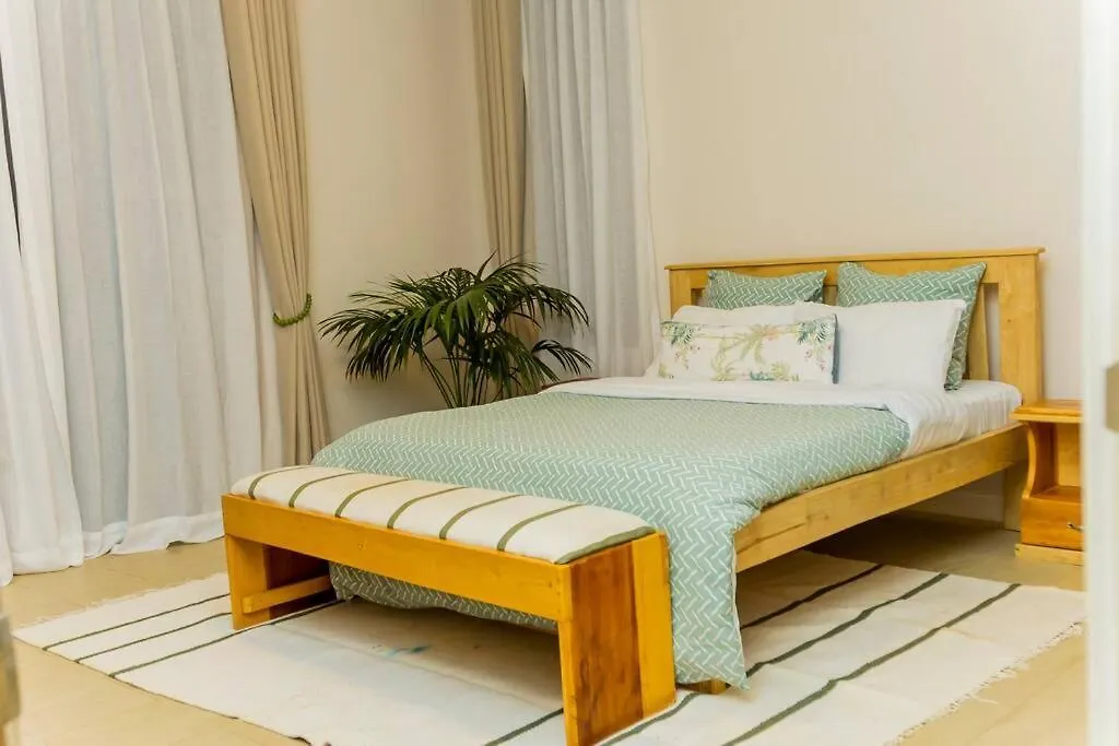 Greenleaf Town House Kampala Villa